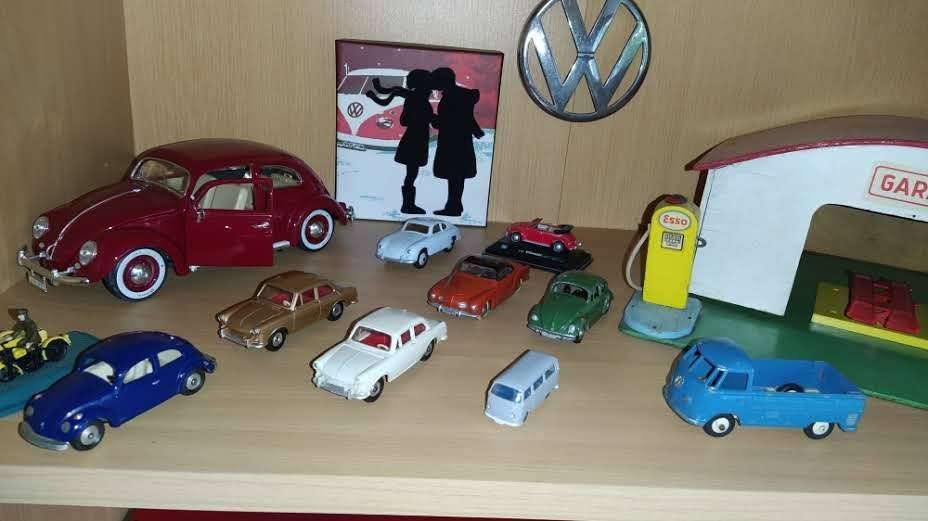 VW 1200/1500/KARMANN DINKY TOYS ENGLAND/FRANCE, Ophalen of Verzenden, Gebruikt, Auto, Dinky Toys