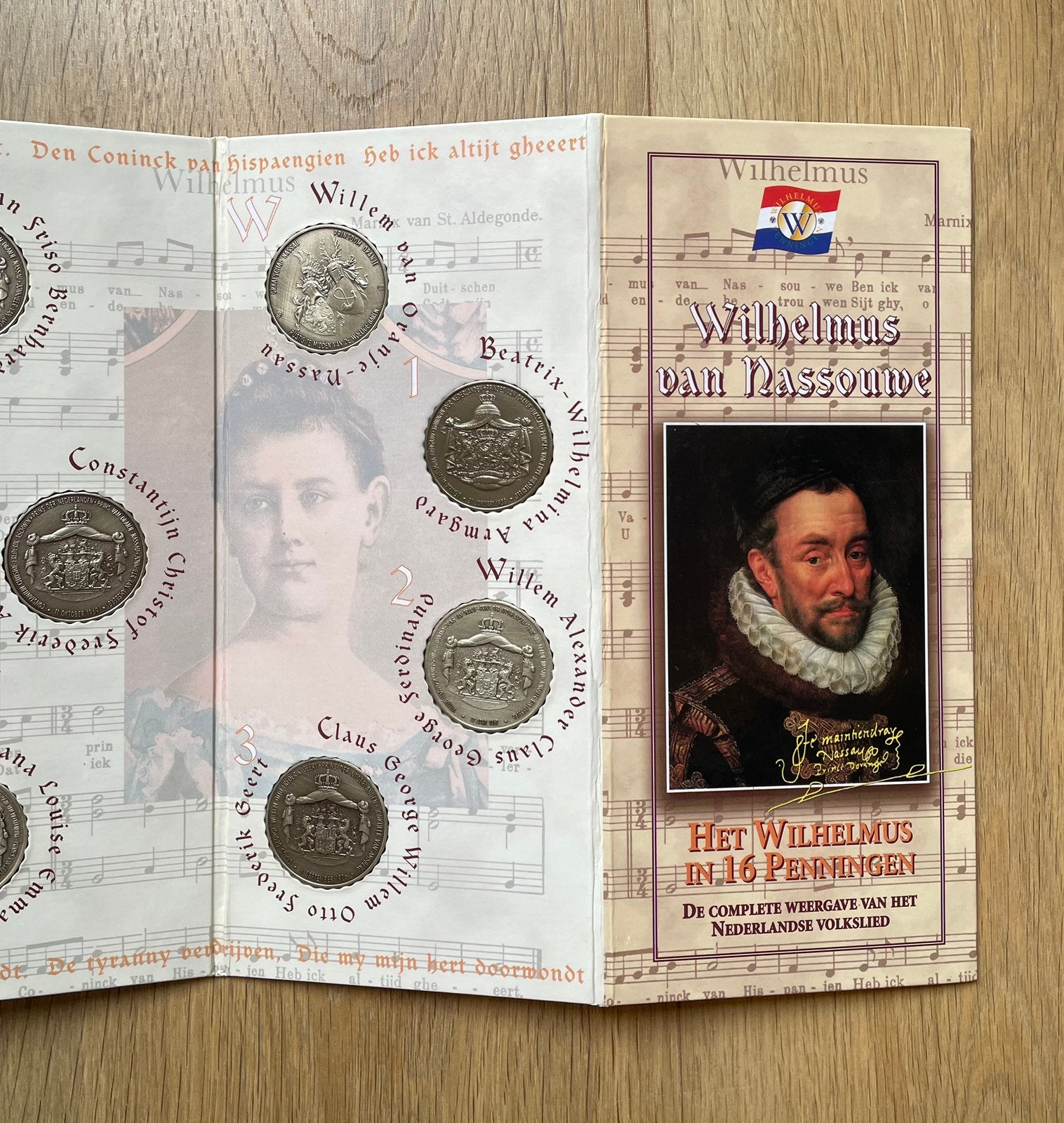 Het Wilhelmus in 16 Penningen - Koningshuis Collectie, Postzegels en Munten, Ophalen of Verzenden, Overige materialen, Nederland