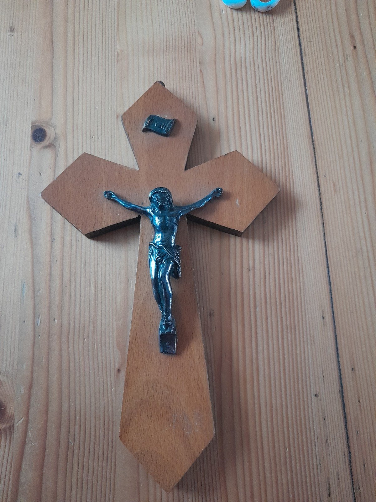 houten kruis met kruisbeeld inri torso van Jezus 25 cm, Ophalen of Verzenden