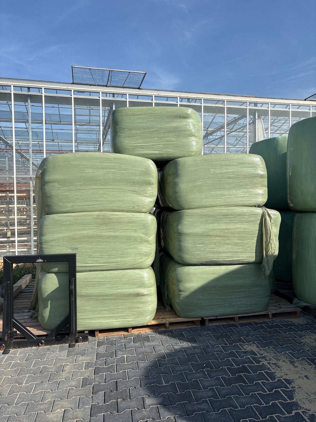 Grote balen hooi - 13 stuks, eerste snit vorig jaar, Ophalen
