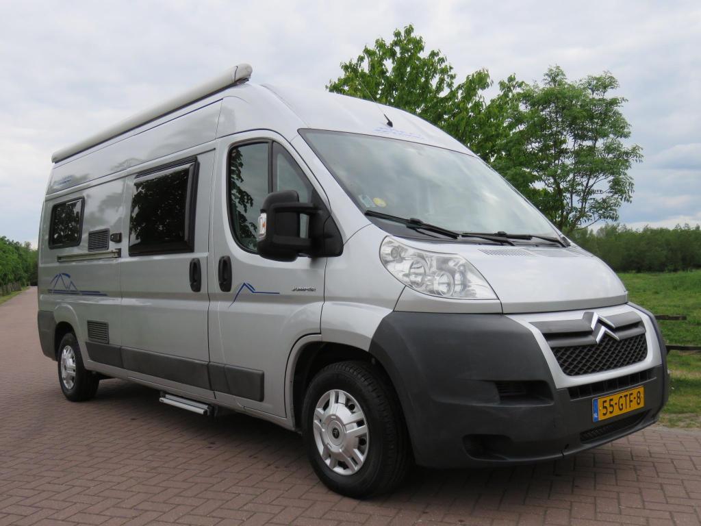 Pössl 2 Win Leuke buscamper vast bed leuke bus Bouw, Caravans en Kamperen, Campers, Kluisje, Pössl, Tot en met 3, 5 tot 6 meter