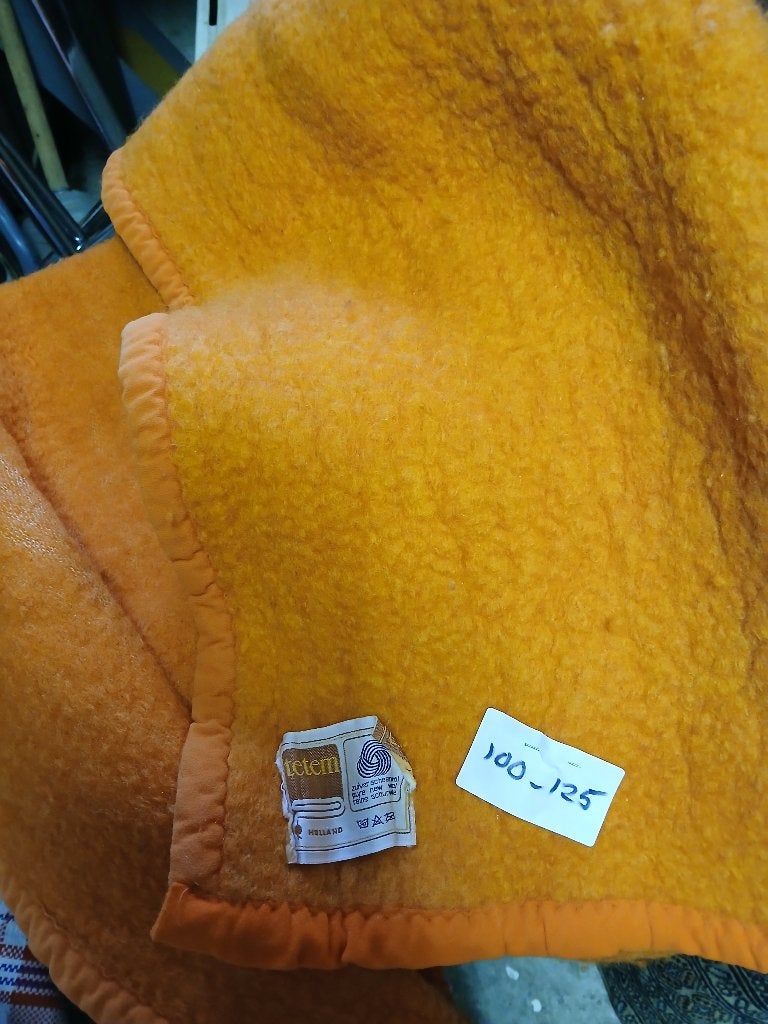 wollen baby dekentje, Gebruikt, Oranje, Wol, Ophalen of Verzenden