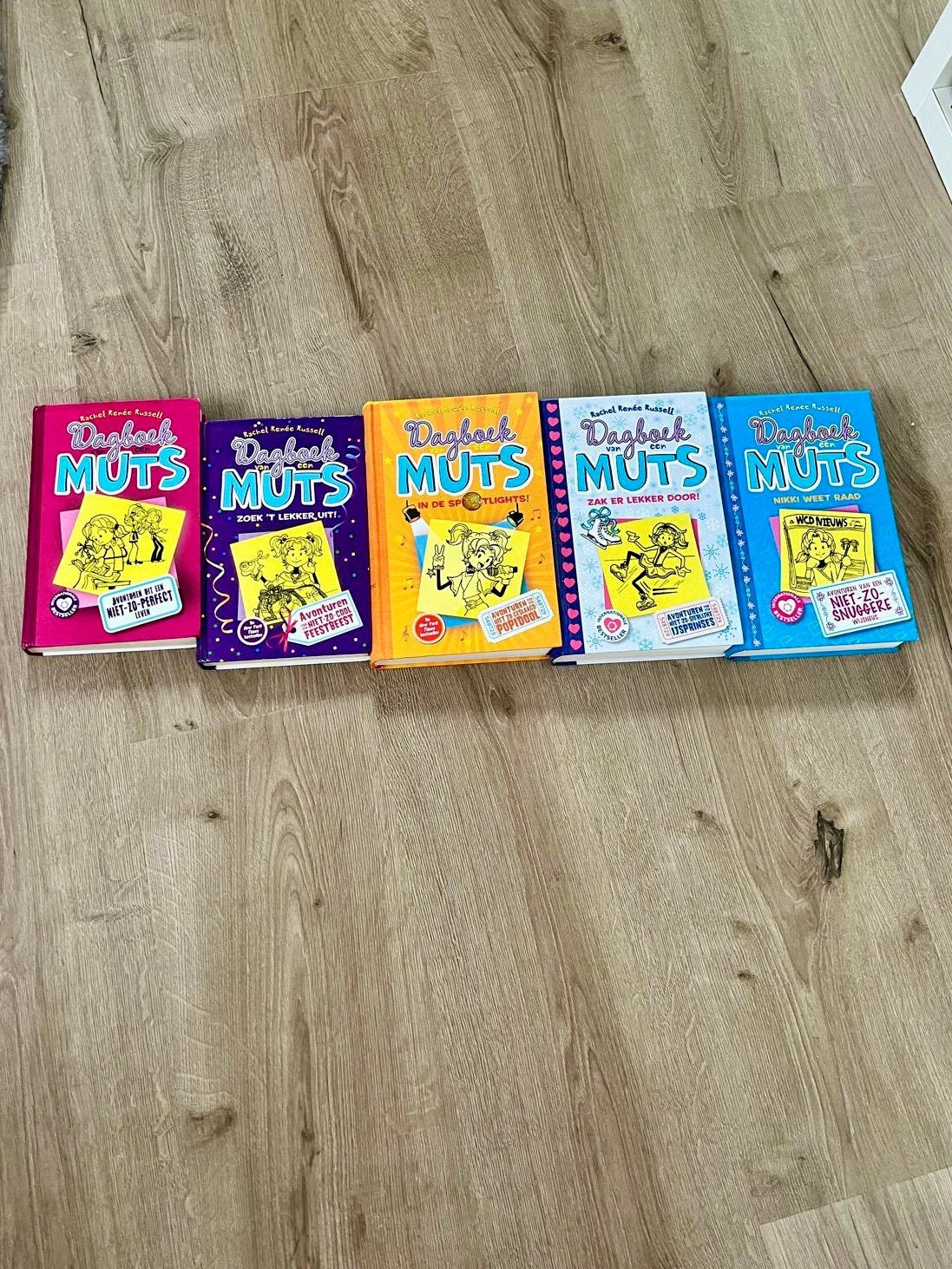 Dagboek van een muts - 5 delen, Boeken, Kinderboeken | Jeugd | 10 tot 12 jaar, Ophalen of Verzenden, Gelezen