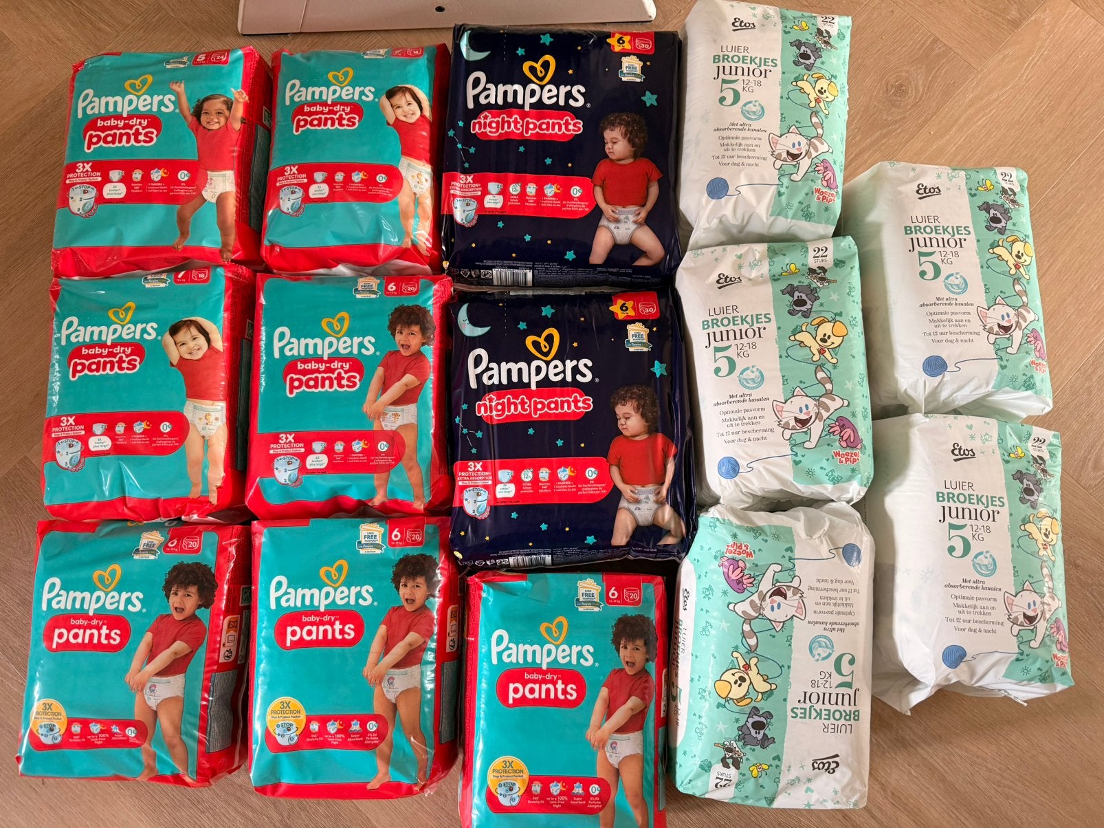 Grote partij luiers en luierbroekjes (Pampers en Etos), Ophalen, Nieuw