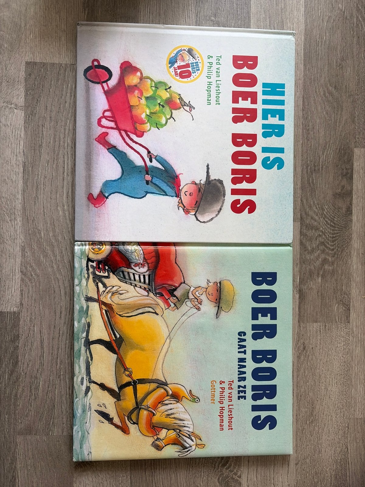 Boer Boris boeken: Hier is Boer Boris & Boer Boris gaat naar, Boeken, Ophalen of Verzenden, Zo goed als nieuw, 2 tot 3 jaar