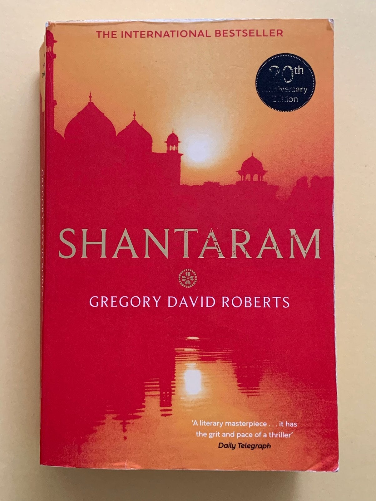 G. D. Roberts - Shantaram, Boeken, Ophalen of Verzenden, Gelezen