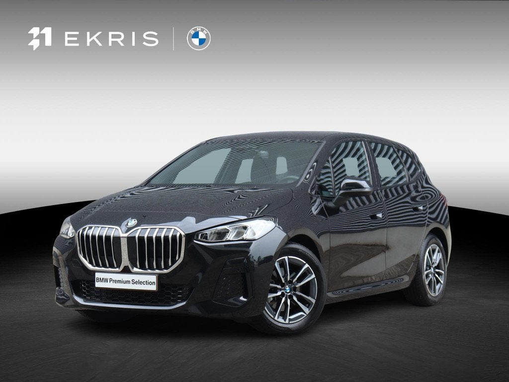 BMW 2 Serie Active Tourer 218i | M Sportpakket | Trekhaak |, Gebruikt, Met garantie (alle), 1445 kg, Zwart