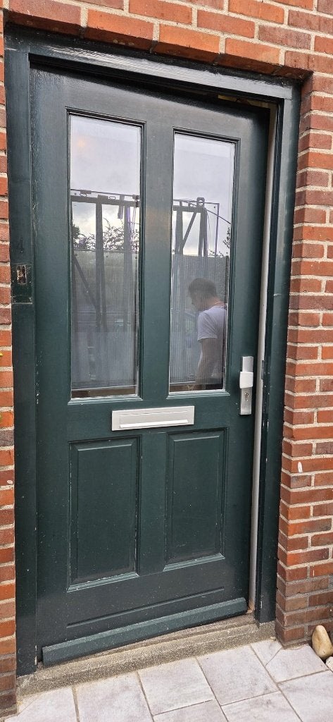 Donkergroene buitendeur met glaspanelen en brievenbus, Ophalen, Gebruikt, 80 tot 100 cm, Buitendeur