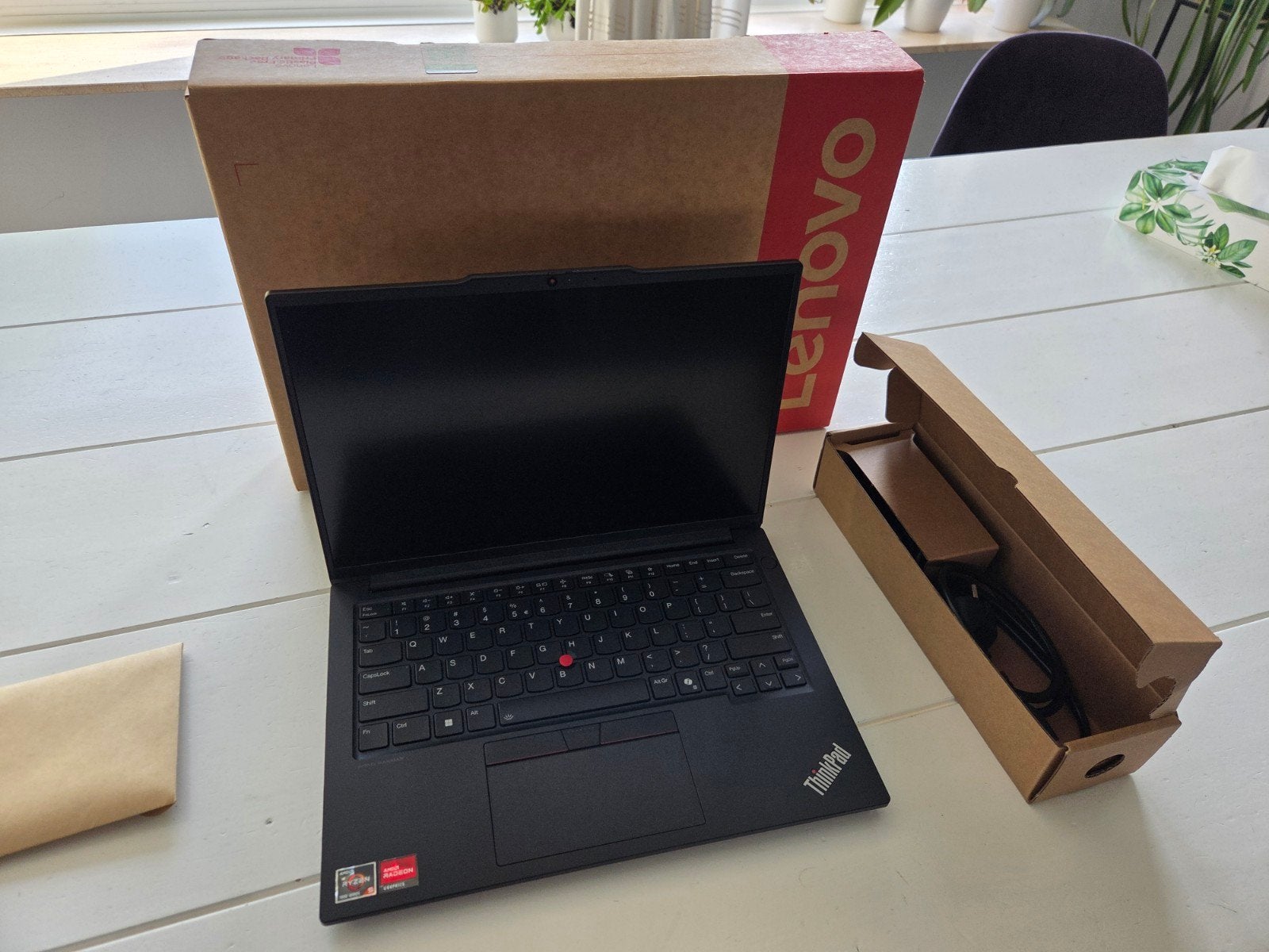 Lenovo ThinkPad e14 gen 6 met AMD Ryzen 5 7535HS, Computers en Software, Windows Laptops, Zo goed als nieuw, 14 inch, SSD, 3 tot 4 Ghz
