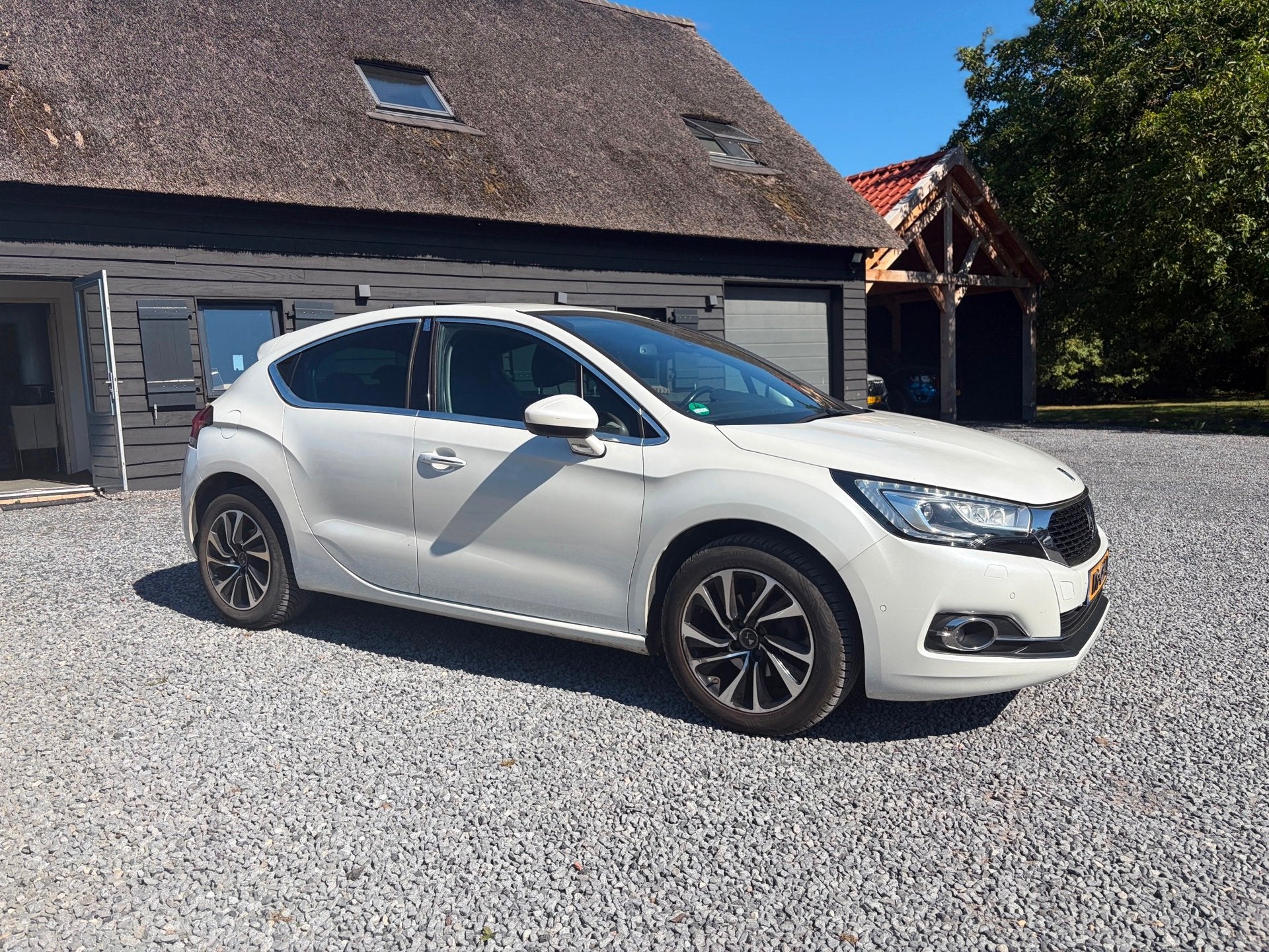 DS 4 1.2 PureTech Business, Auto's, DS, Gebruikt, 1199 cc, Leder en Stof, Wit