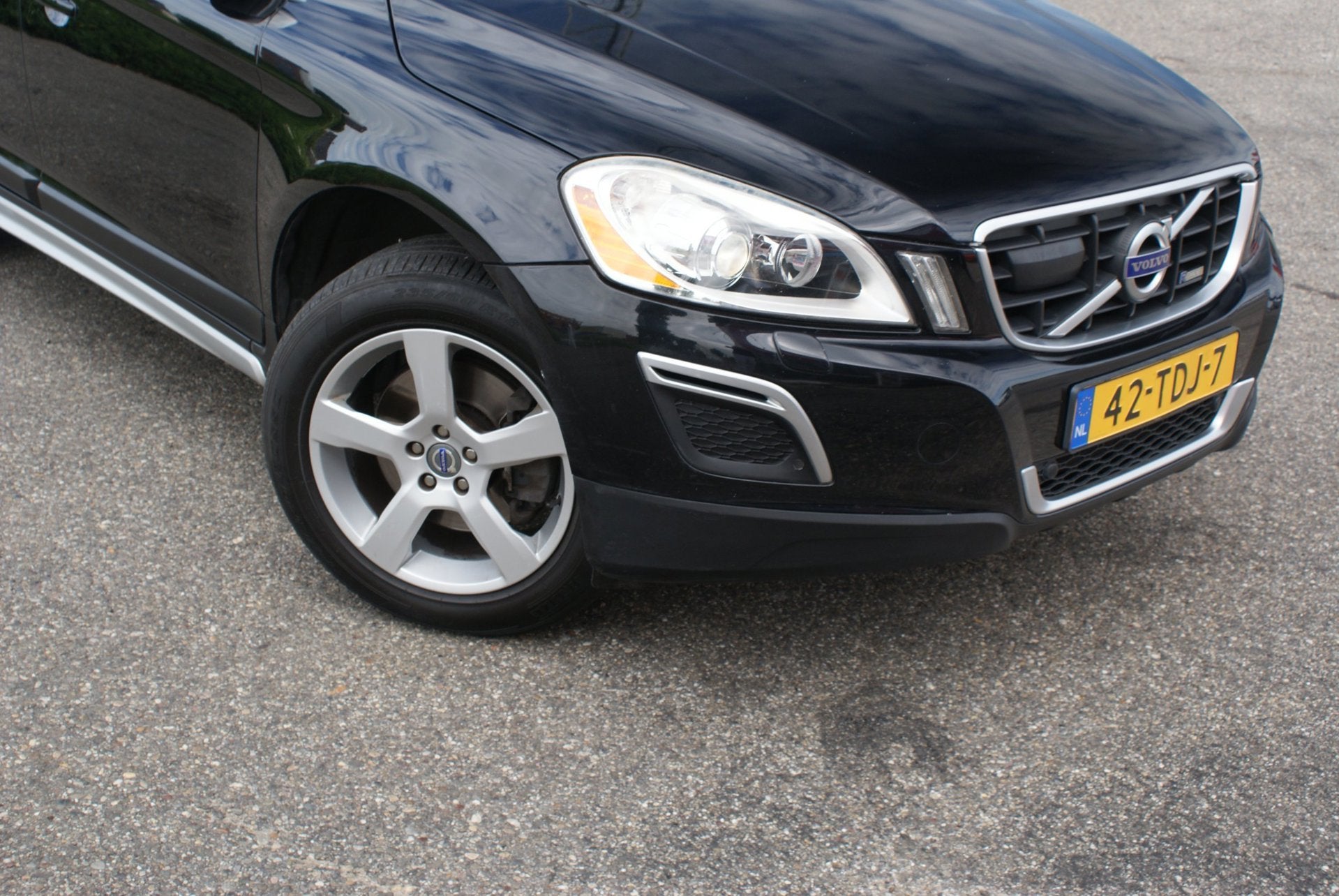 Volvo XC60 2.0 T5 R-Design | 1e Eigenaar | Adaptief cruise |, Auto's, Volvo, Euro 5, 4 cilinders, Zwart, Bedrijf