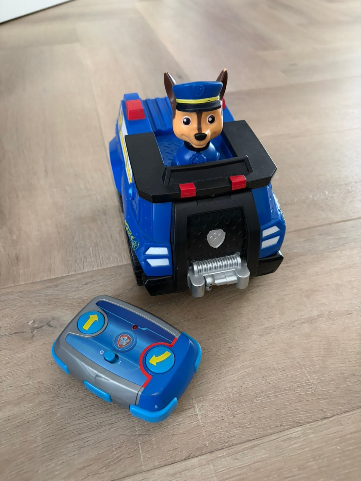 Bestuurbare Chase auto, Ophalen, Zo goed als nieuw