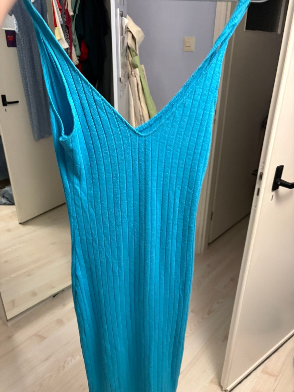 Lange blauwe Zara jurk met V-hals en split, maat S, Blauw, Ophalen of Verzenden, Maat 36 (S), Gedragen