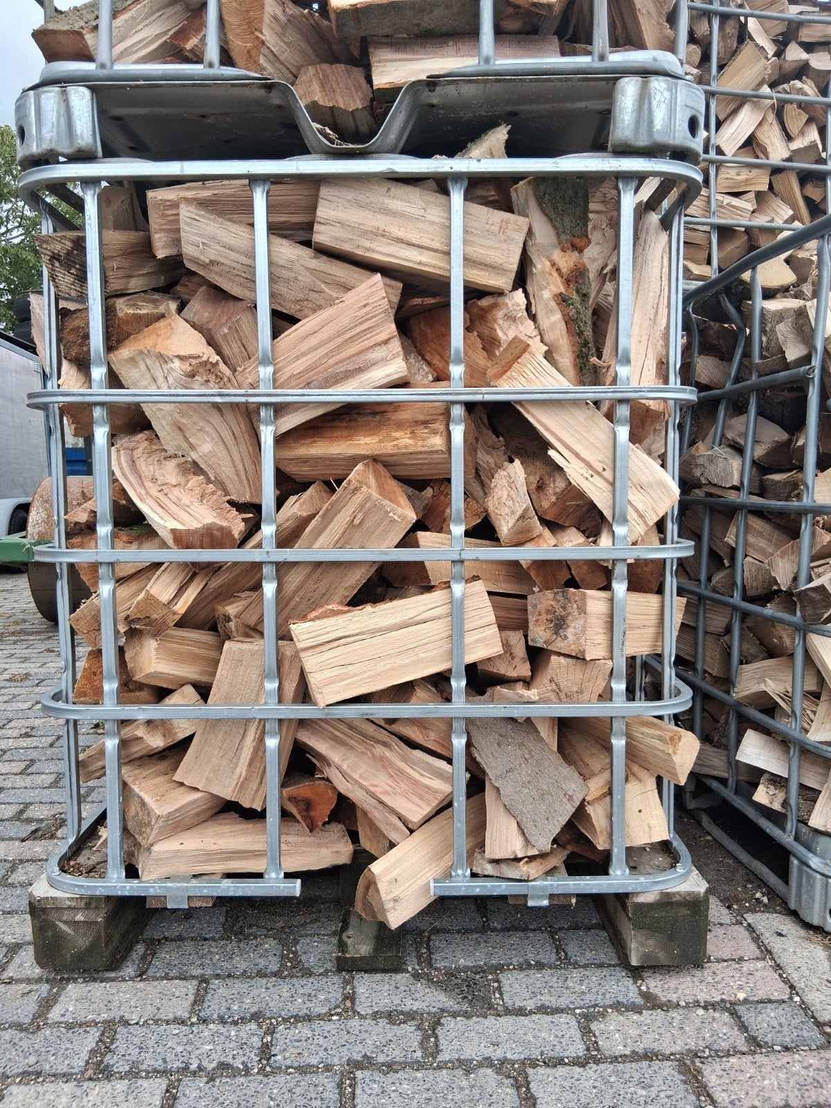 100% beuk, vers gekloofd (1 krat), Minder dan 3 m³, Ophalen, Beukenhout, Blokken