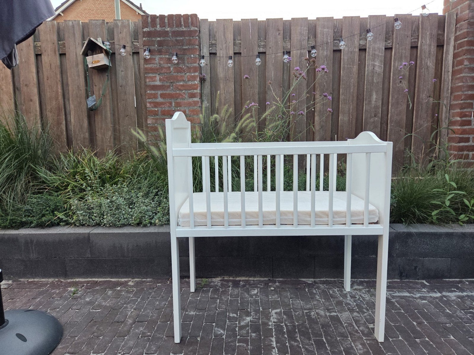 Wit houten wiegje met matras, Ophalen, Gebruikt, Wieg