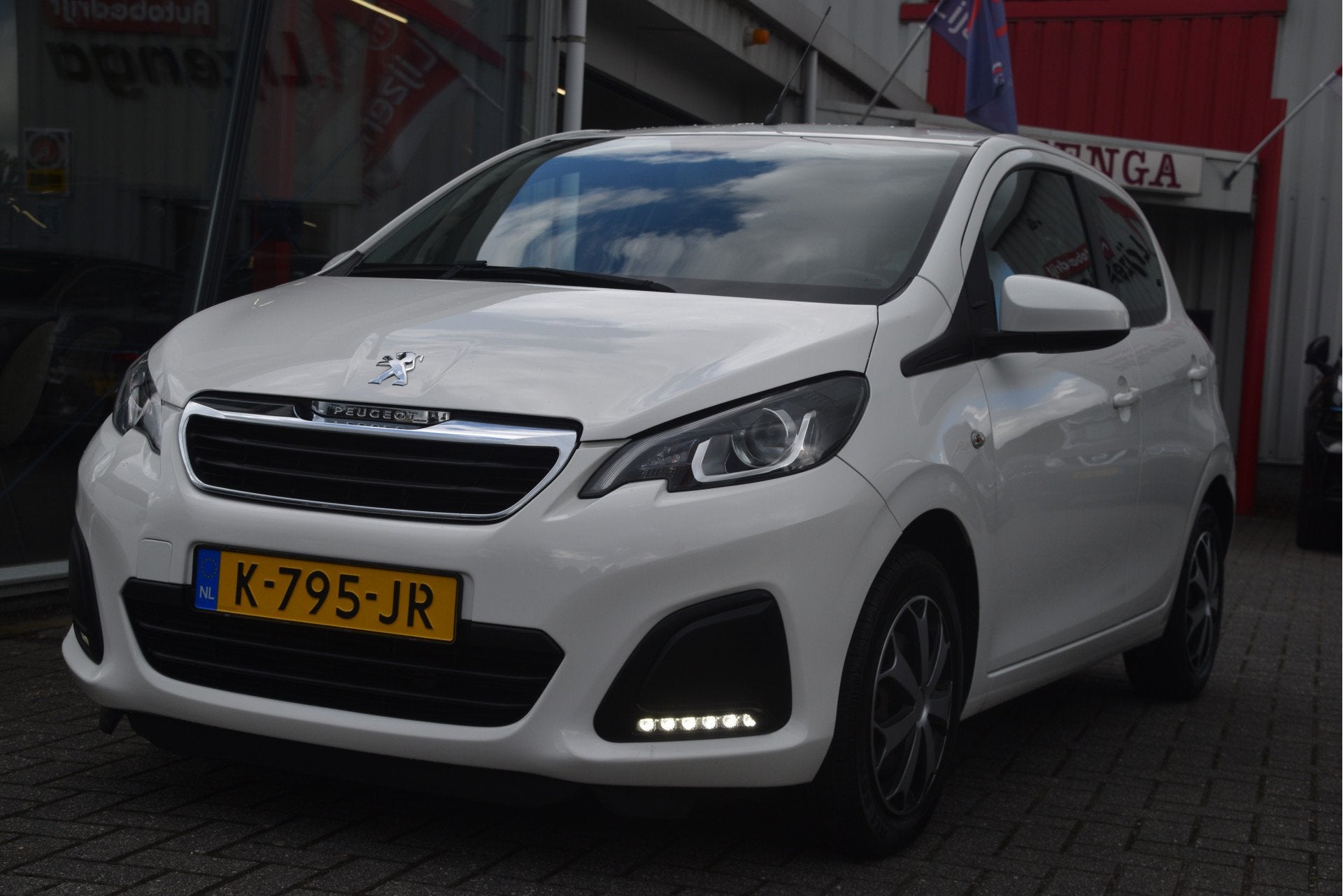 Peugeot 108 1.0 e-VTi Active Carplay | Camera | Airco | groo, Voorwielaandrijving, Stof, Gebruikt, Euro 6