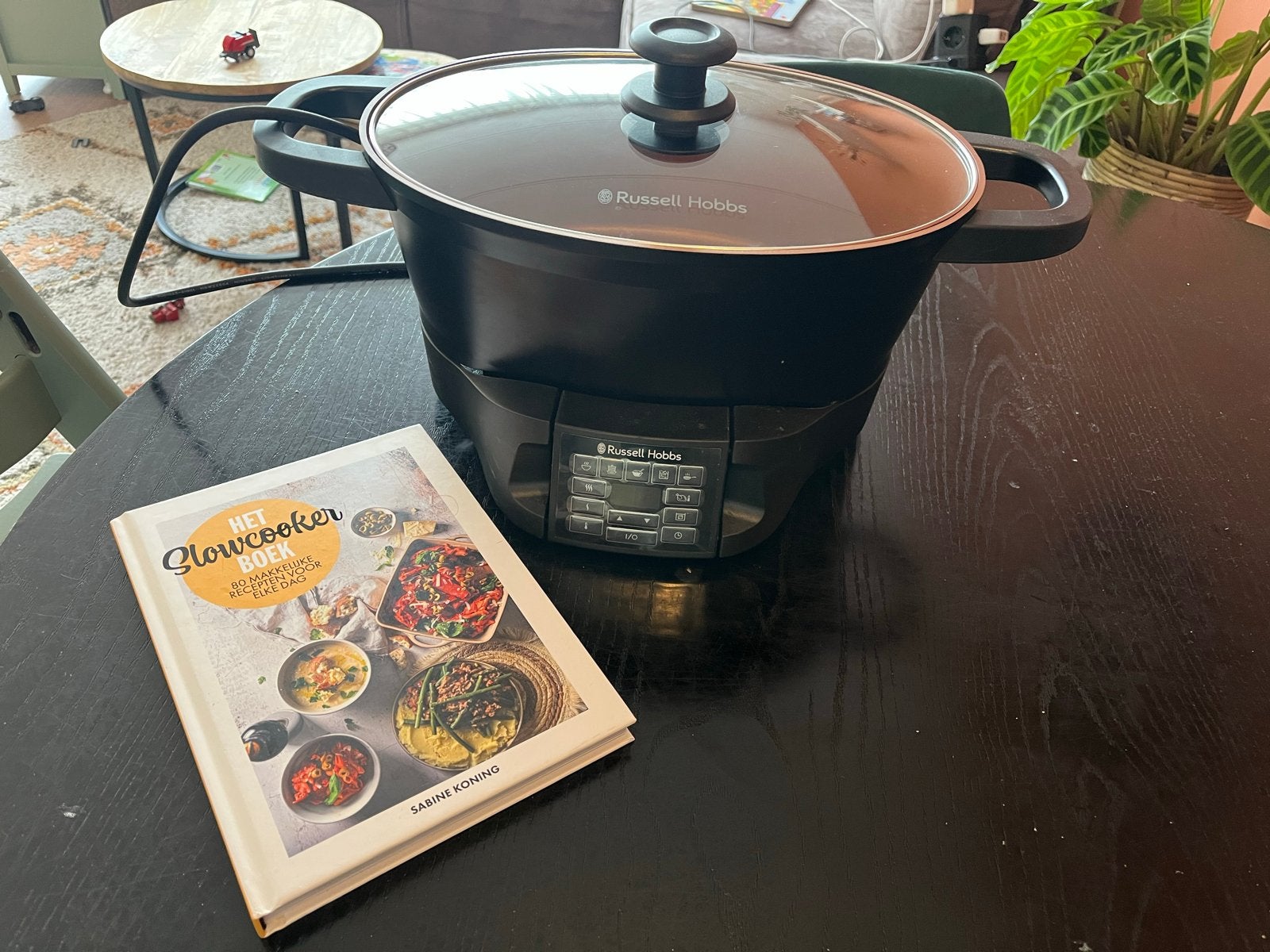 Russell Hobbs Slowcooker met kookboek - Zo goed als nieuw, Ophalen, Timer, Zo goed als nieuw