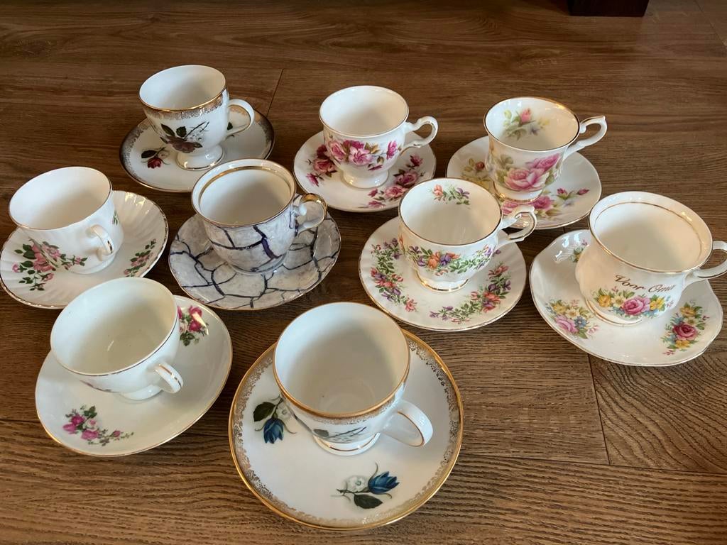 Diverse Vintage Kopjes en Schotels - Bloemenpatronen, Ophalen, Gebruikt, Overige stijlen, Kop(pen) en/of Schotel(s)
