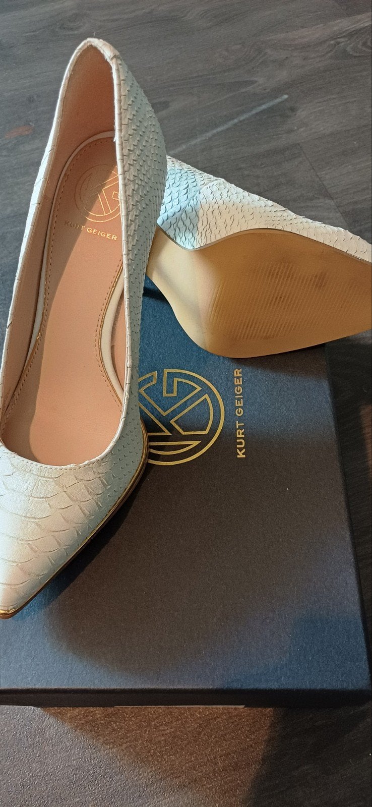 Kurt Geiger witte pumps, maat 39, in originele doos, Pumps, Wit, Ophalen of Verzenden, Zo goed als nieuw