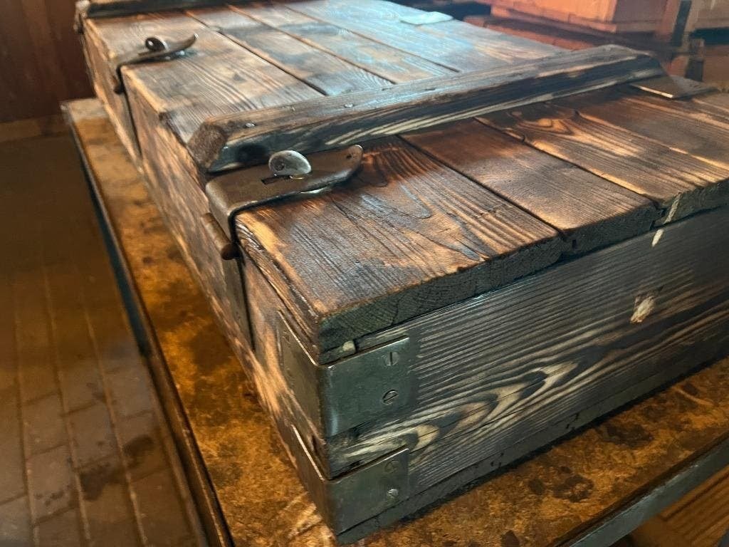 Gebrand en geborstelde legerkisten 22x46x107, Ophalen of Verzenden, Gebruikt, 100 tot 150 cm, Minder dan 50 cm