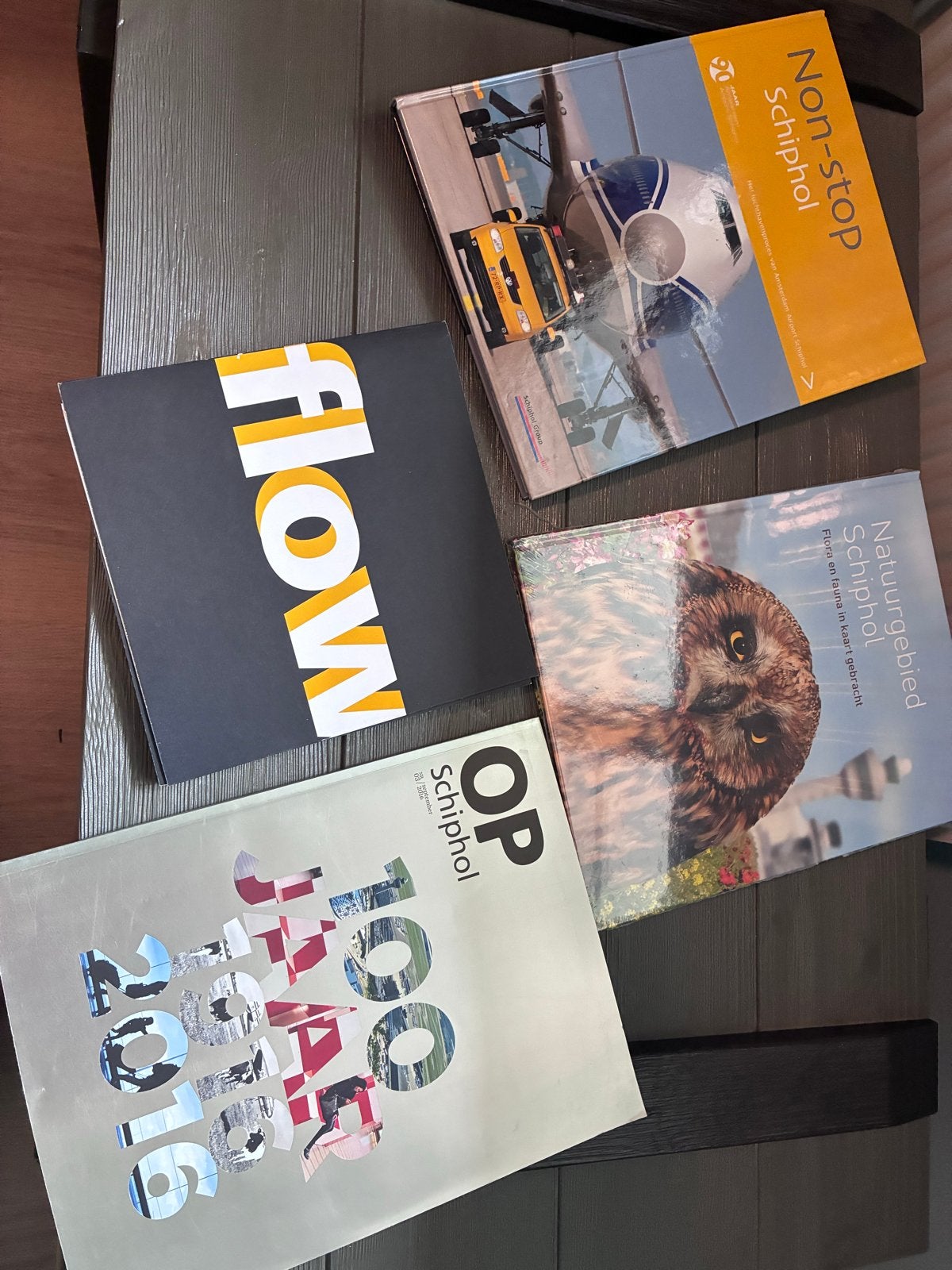 Schiphol Boeken Collectie - 4 Stuks, Ophalen, Zo goed als nieuw, Nederland