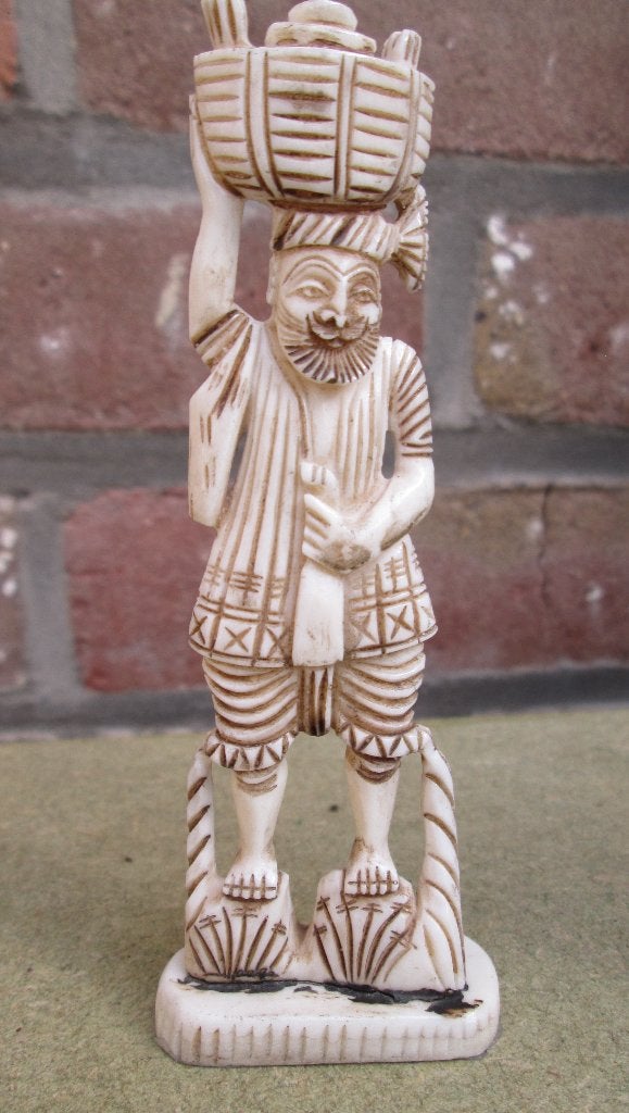 Beeldjes van kameelbeen: Boer en Ganesha uit India (10 cm), Antiek en Kunst, Ophalen, Natuurlijk materiaal, Beige, India