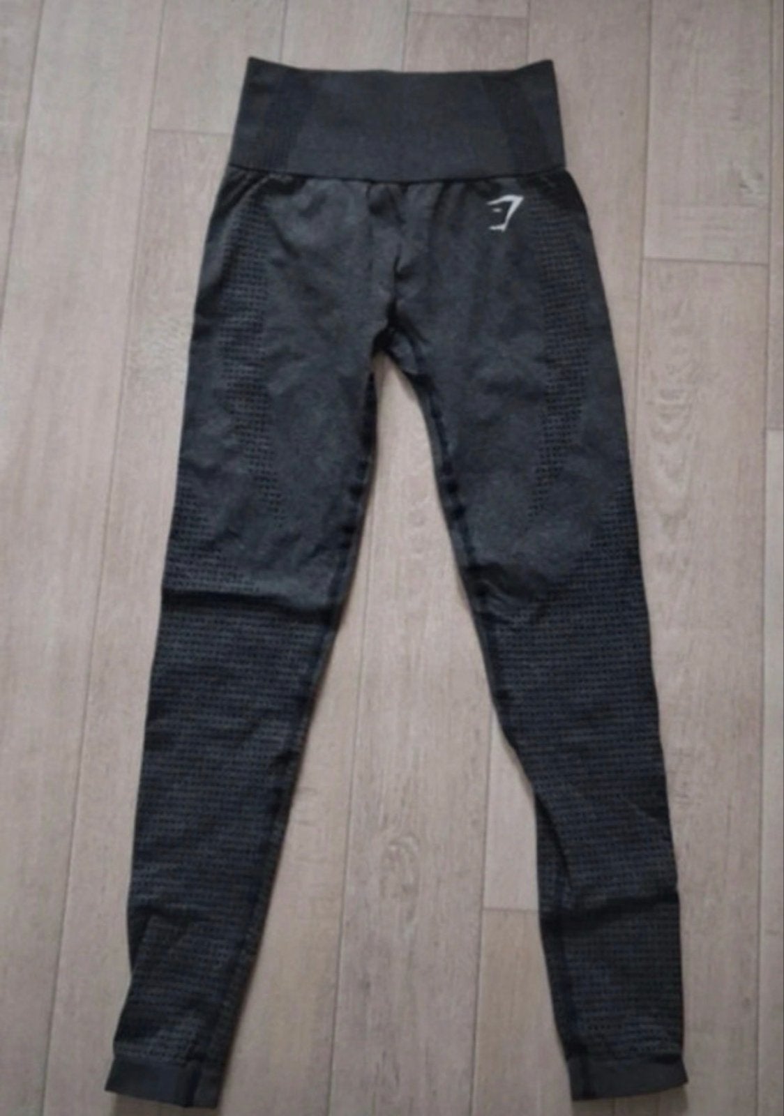 Gymshark legging XS, nooit gedragen, valt kleiner, Nieuw, Ophalen of Verzenden, Maat 34 (XS) of kleiner, Grijs
