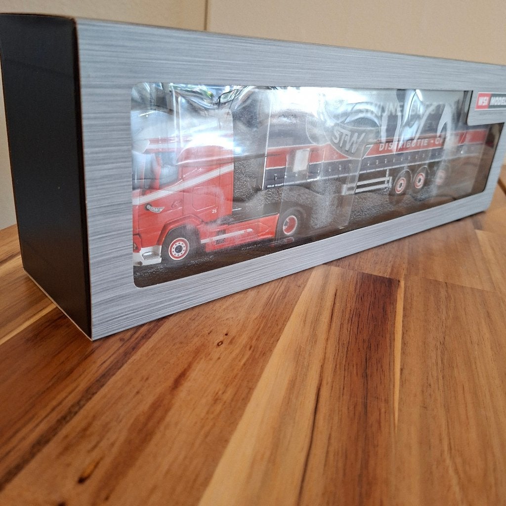 WSI Models DAF XG 4x2 + Curtain Side Trailer - Swijnenburg, Verzenden, Nieuw, Bus of Vrachtwagen, Wsi