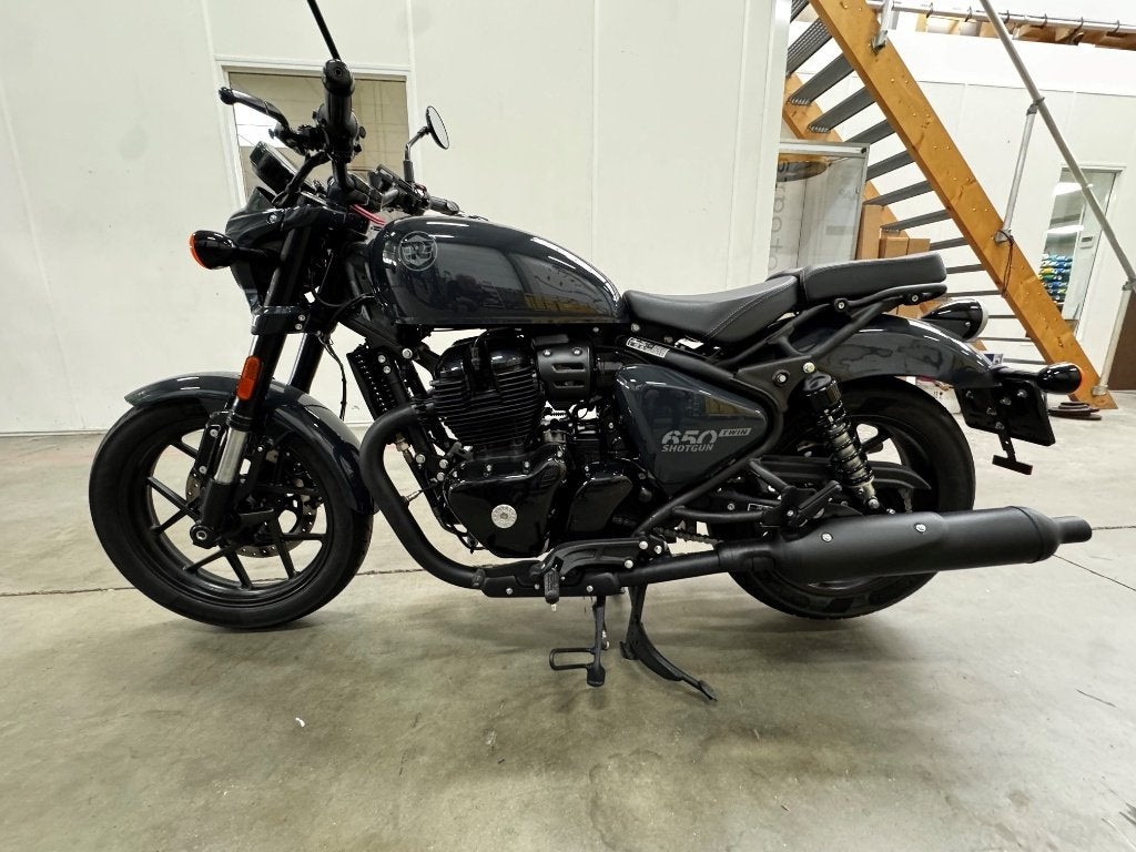 Royal Enfield Shotgun Mei 26 1016 km 2 jaar fabrieksgarantie, Motoren, ABS, 2 cilinders, Nieuw, Particulier
