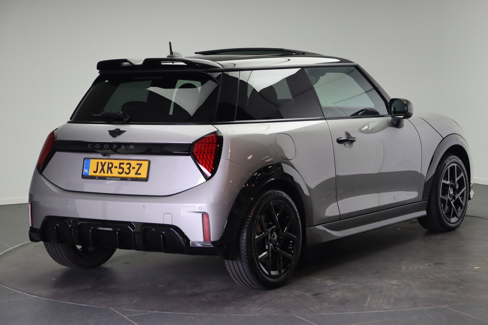 MINI Hatchback Cooper C Automaat / John Cooper Works / Pakke, Auto's, 156 pk, Met garantie (alle), 4 stoelen, Bedrijf