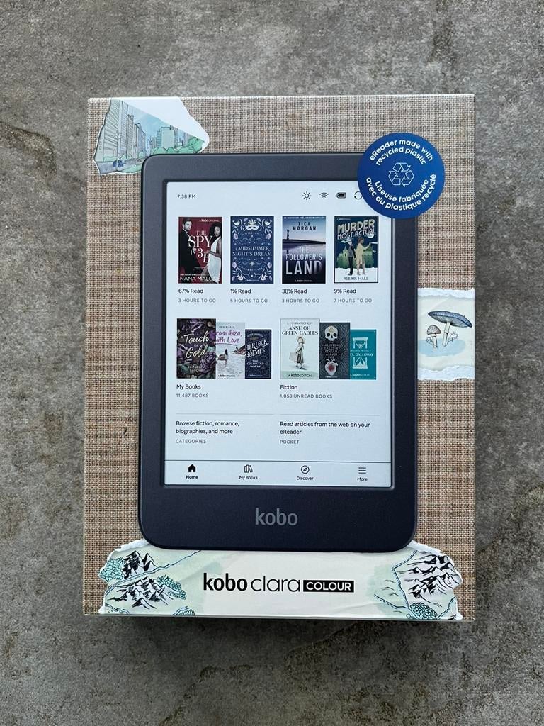 Kobo Clara Colour e-Reader + Cover, 6 inch of minder, Kobo, Ophalen of Verzenden, Zo goed als nieuw