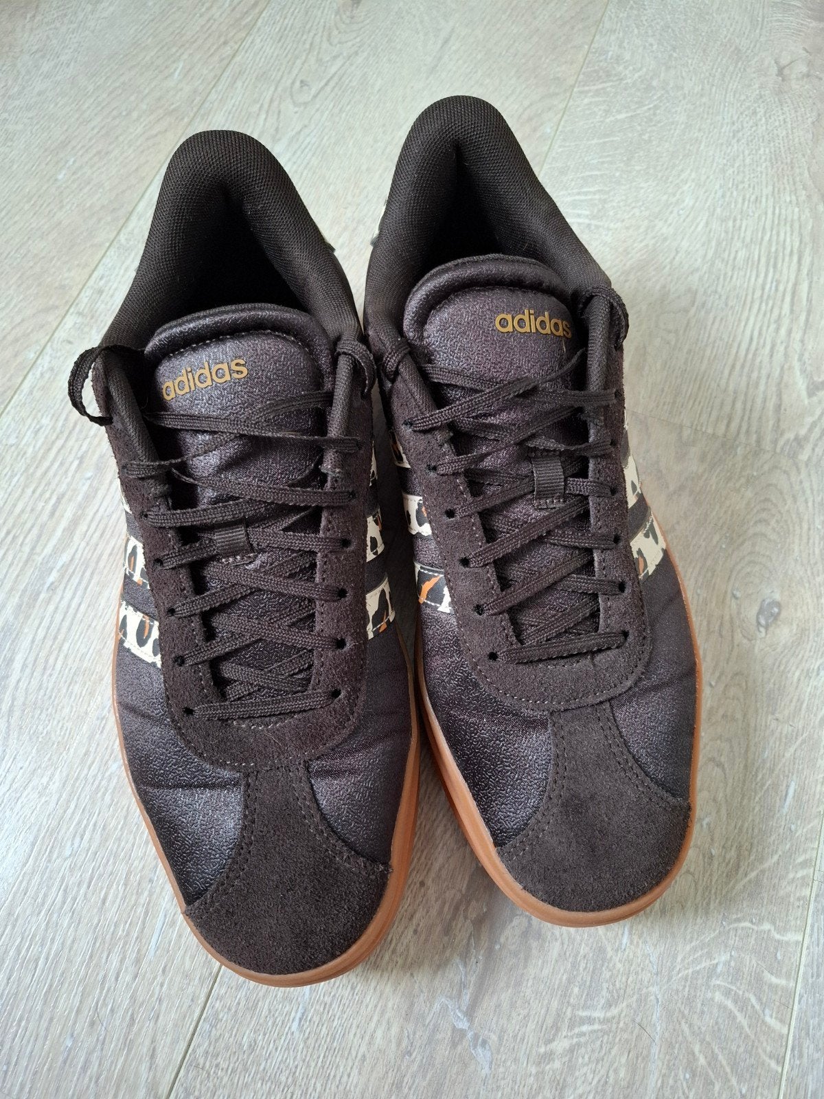 Adidas VL Court Bold schoenen Mt 42 2/3, Bruin, Adidas, Ophalen of Verzenden, Sneakers of Gympen