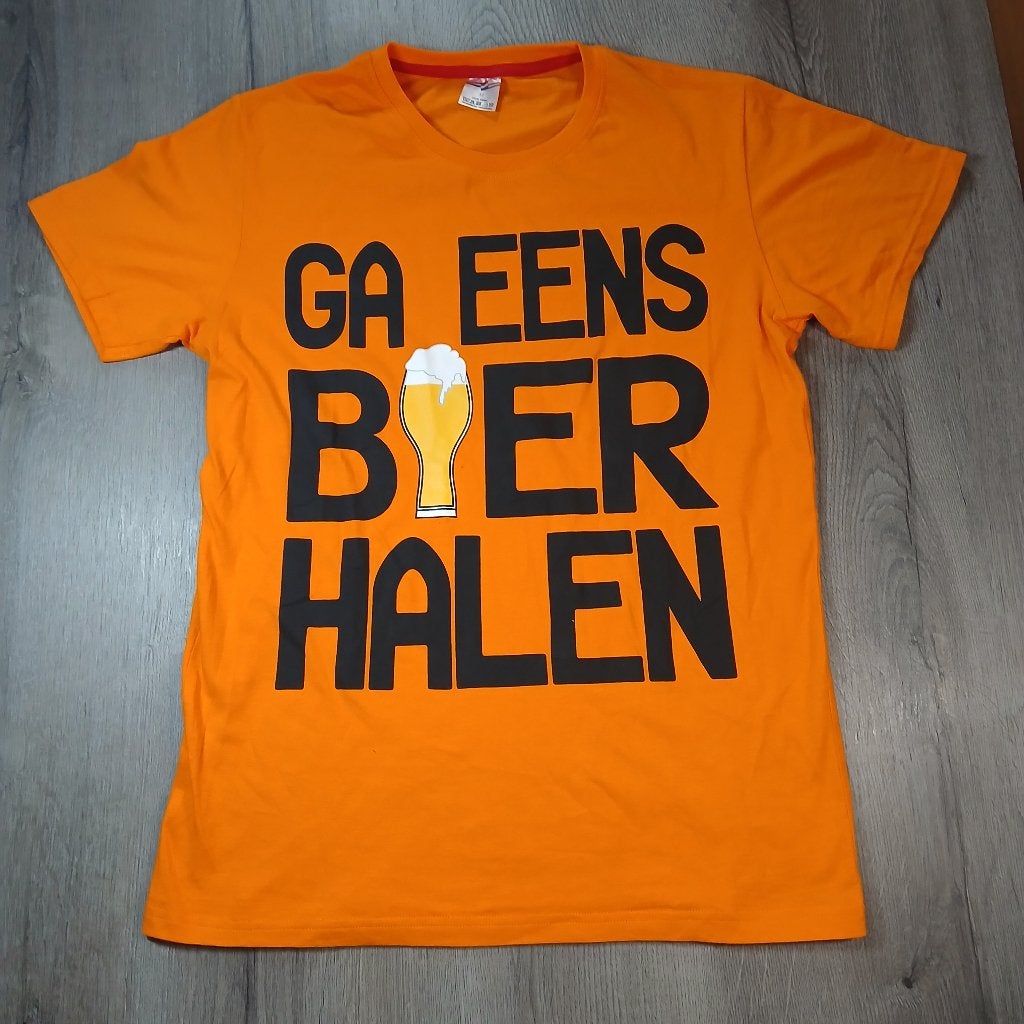 shirt: ga eens bier halen, Maat 48/50 (M), Oranje, Ophalen of Verzenden, Zo goed als nieuw