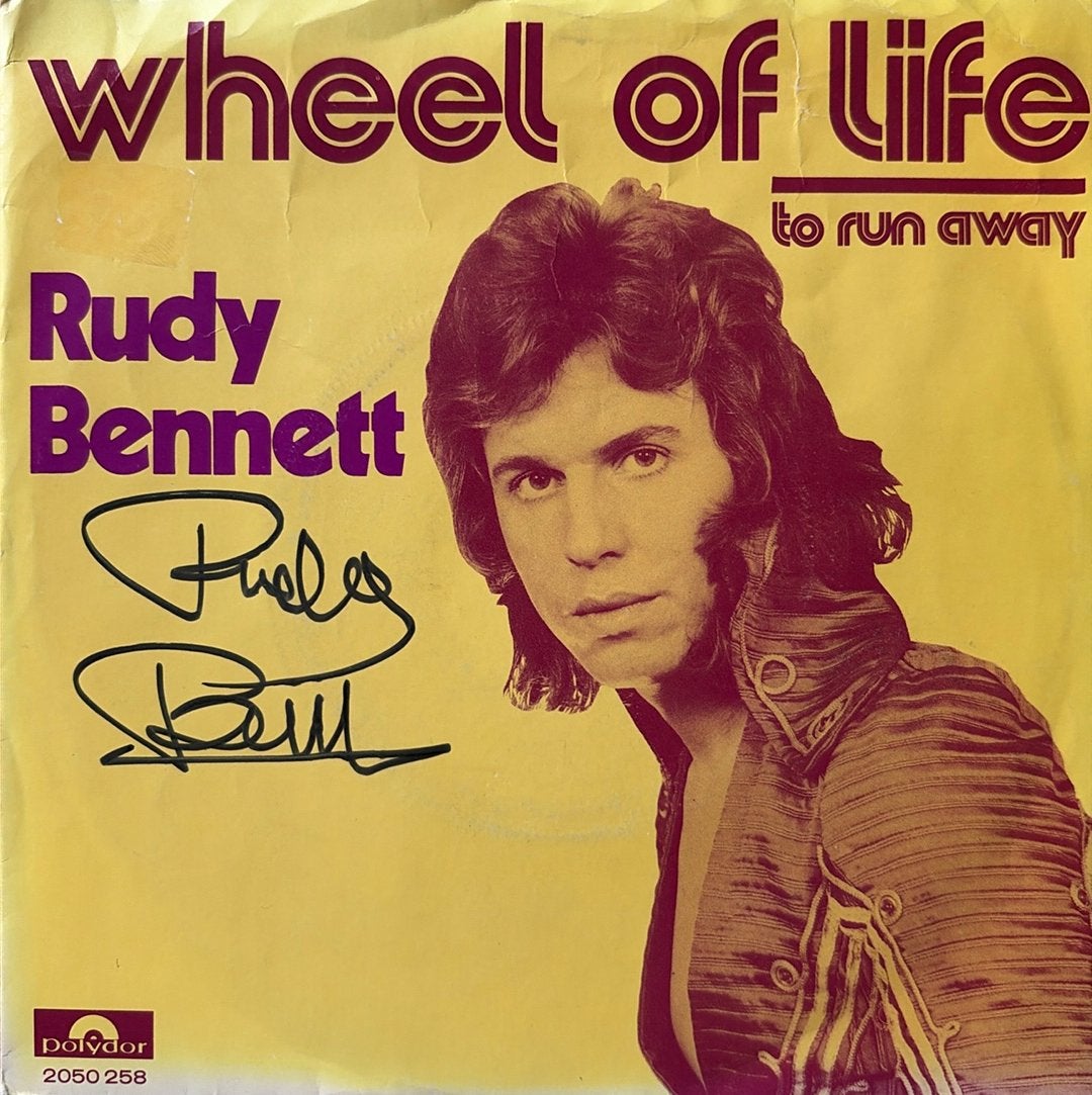 Nederpop single Rudy Bennett GESIGNEERD!, Gebruikt, Ophalen of Verzenden, Pop, Overige typen