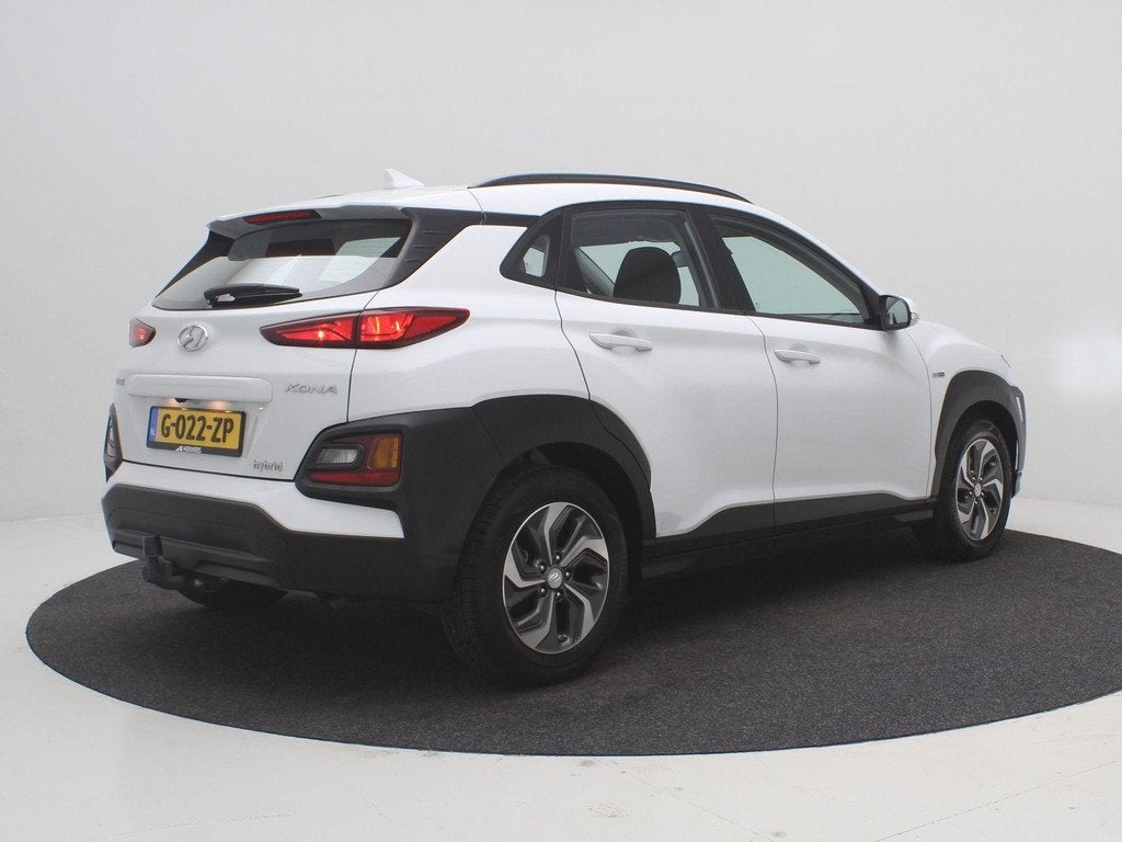 Hyundai Kona 1.6 GDI HEV Comfort AUTOMAAT / Trekhaak / Navig, Stof, Gebruikt, Euro 6, 2 kWh