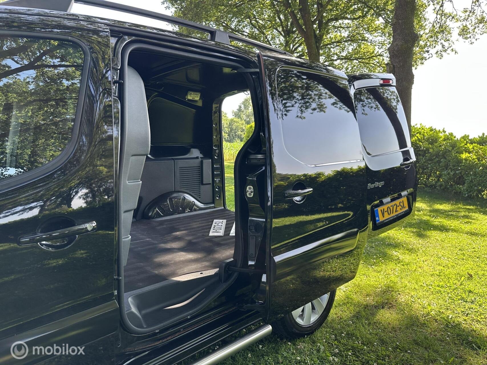 Citroen Berlingo 1.6 BlueHDI 100 Club 2x schuif climate navi, Voorwielaandrijving, Stof, 4 cilinders, Citroën