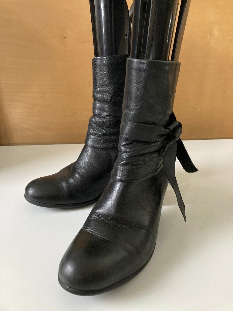 Wolky, Enkellaarzen, Zwart, Leer, Maat 43, Kleding | Dames, Schoenen, Wolky, Zwart, Lage of Enkellaarzen, Ophalen of Verzenden