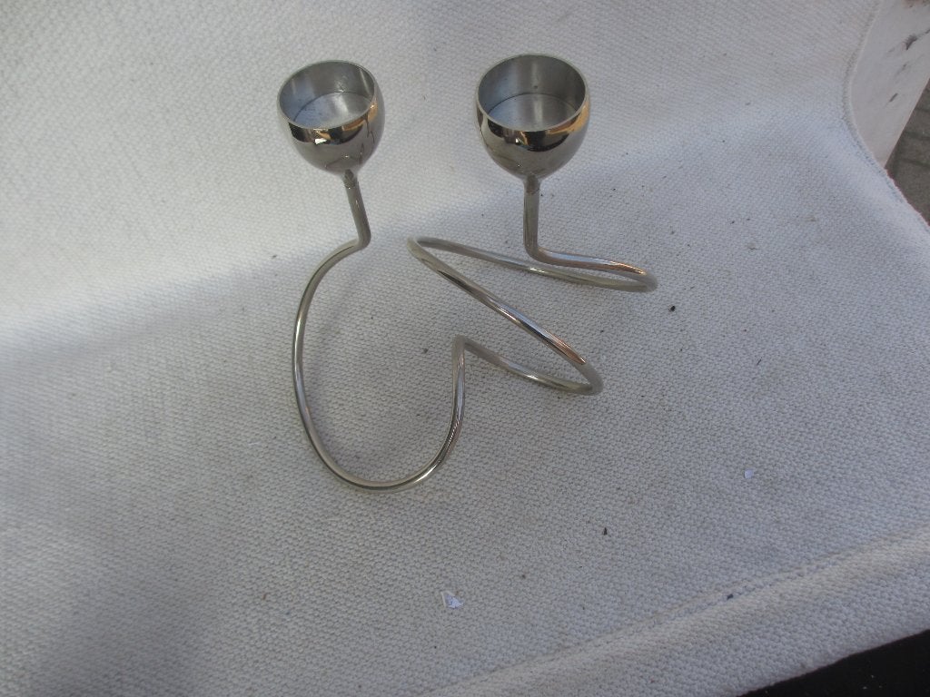 TWEE bijzondere space age kandelaars, Gebruikt, Ophalen of Verzenden, 22 cm, Metaal