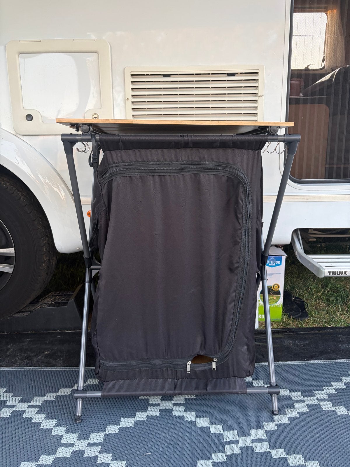 Froyak Campingkast met Bamboe Blad - Zo goed als nieuw, Ophalen, Zo goed als nieuw