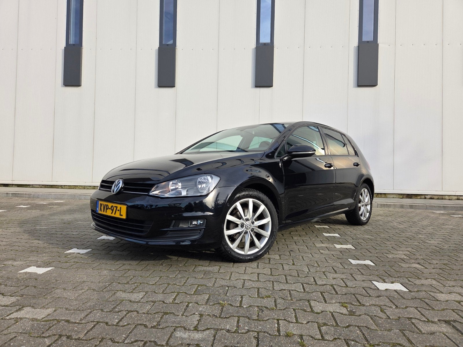 Volkswagen Golf 1.2 TSI 77KW 5D 2014 Zwart, Voorwielaandrijving, Stof, 4 cilinders, 610 kg