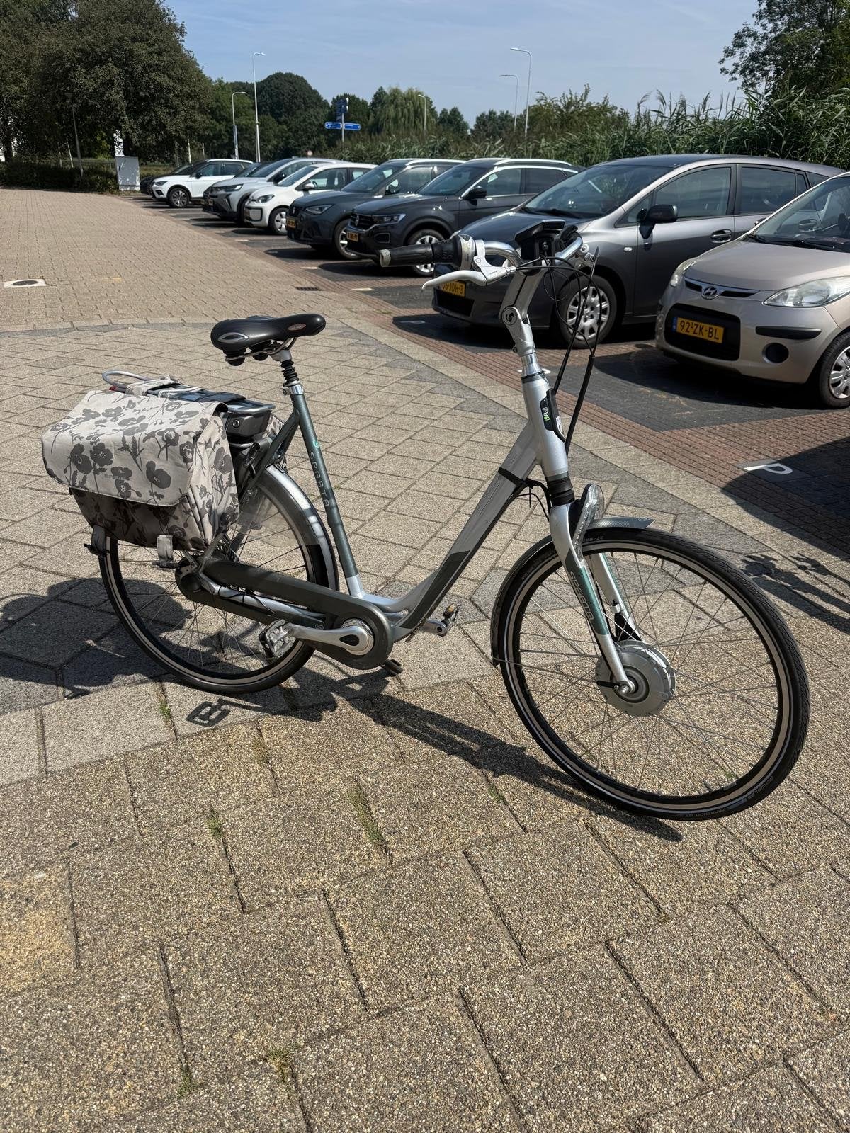 Sparta F8 E Elektrische fiets - Zgan, 90km actieradius, Fietsen en Brommers, Elektrische fietsen, Ophalen, Zo goed als nieuw, 50 km per accu of meer