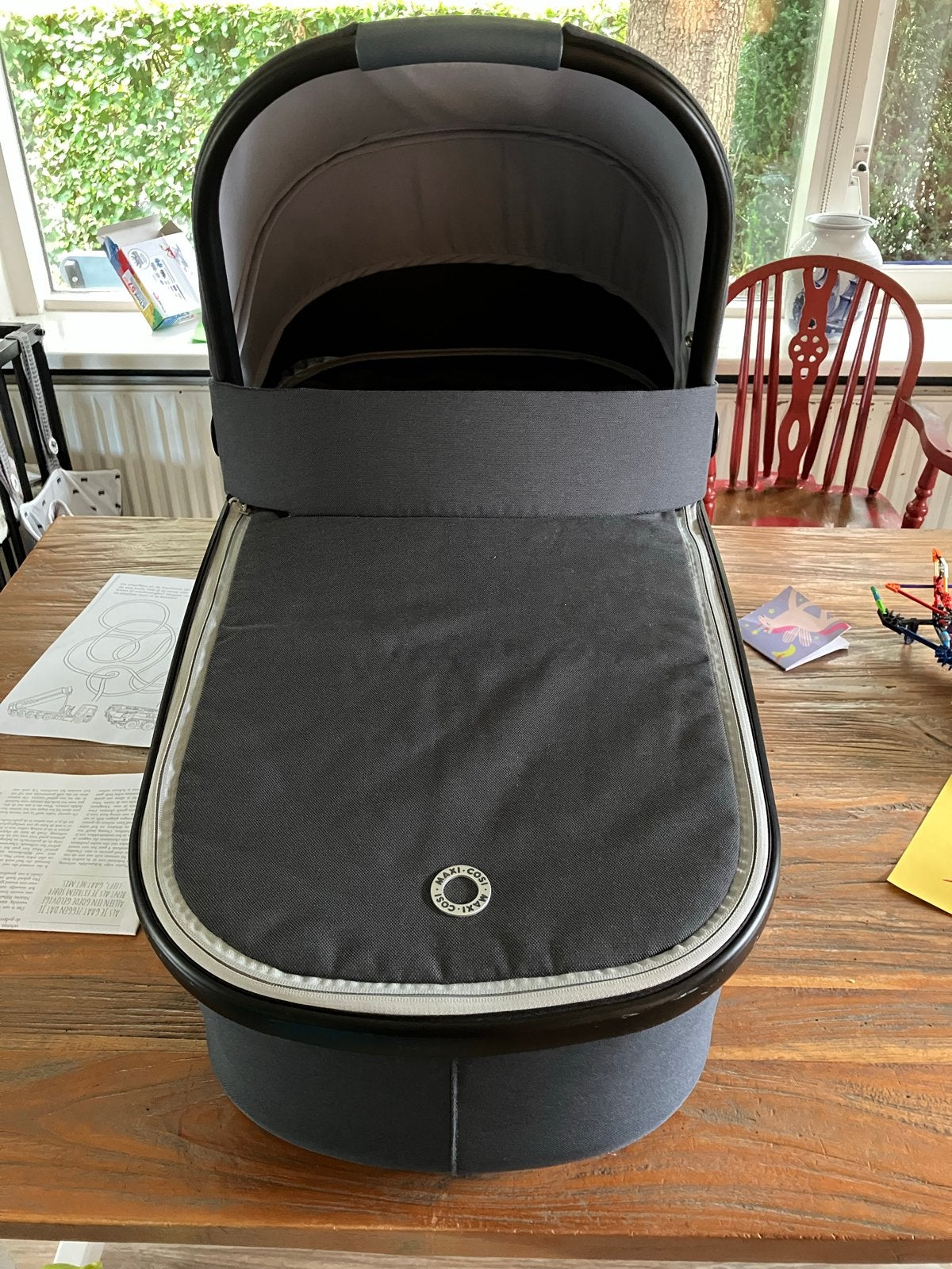 Maxi-Cosi Oria Essential Graphite Reiswieg, Zo goed als nieuw, Met reiswieg, Maxi-Cosi, Ophalen