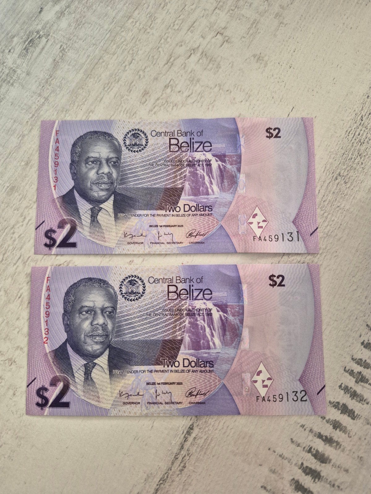 Belize 2x 2 Dollar biljetten - 2023 uitgave UNC, Ophalen of Verzenden, Midden-Amerika, Setje