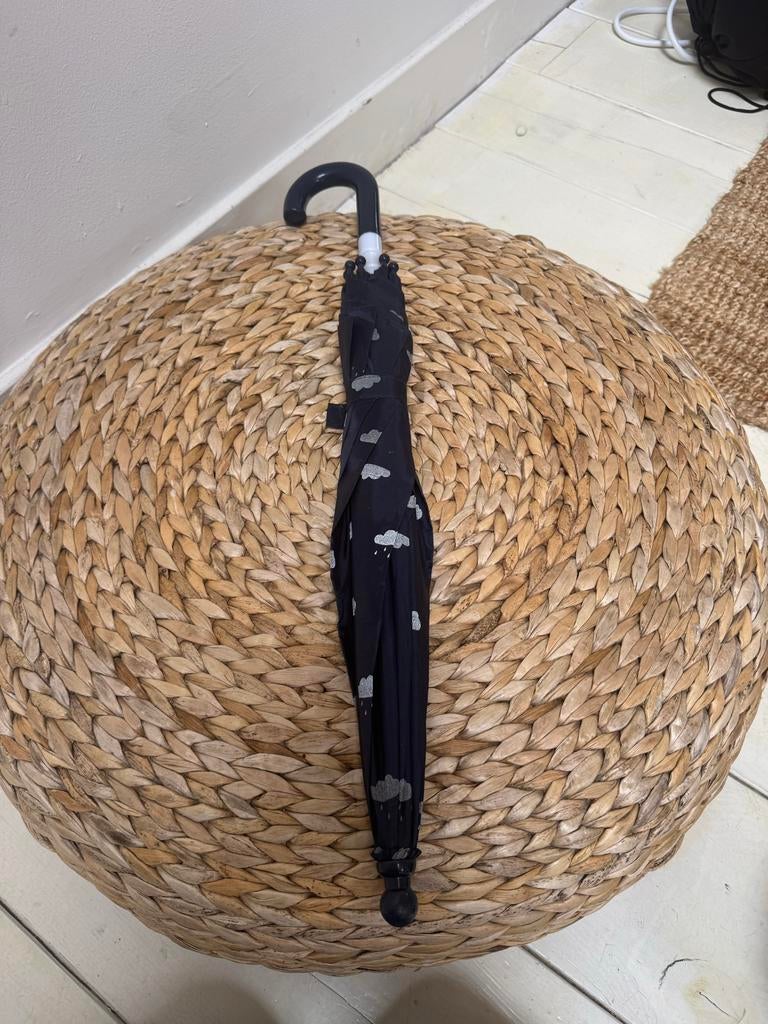 Kinderparaplu HEMA met wolkenprint, Sieraden, Tassen en Uiterlijk, Paraplu's, Ophalen of Verzenden, Gebruikt, Zwart