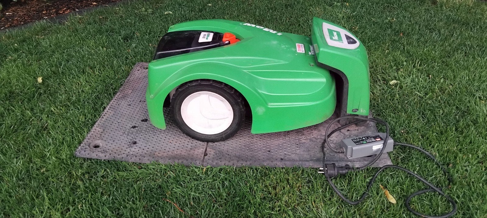 Viking iMow Robotmaaier - Automatisch en Efficiënt, Gebruikt, Elektrische starter, Accu-grasmaaier, Ophalen of Verzenden