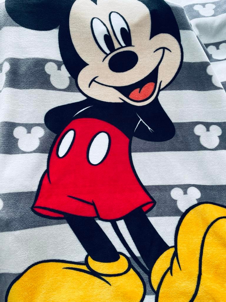 Mickey Mouse Fleece Deken 135 x 160 cm Als nieuw, Ophalen of Verzenden, Zo goed als nieuw, Deken