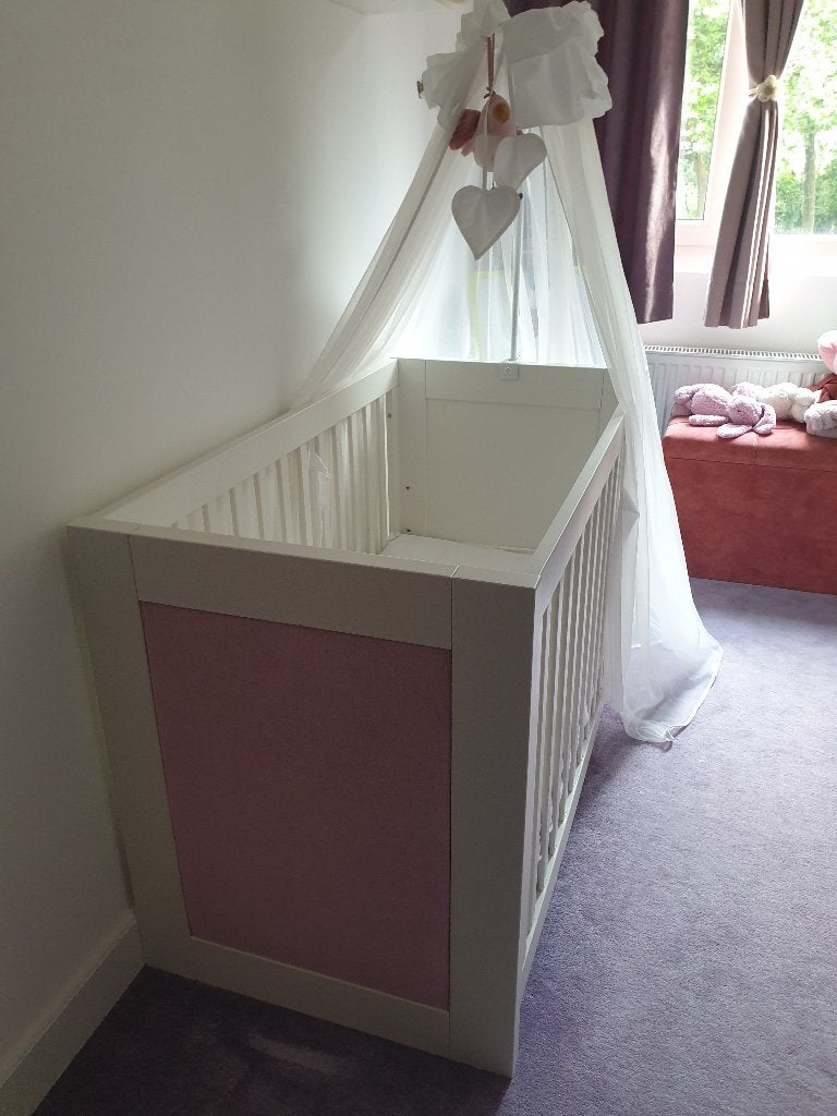 Baby bed, Ophalen, 70 tot 85 cm, Zo goed als nieuw, Minder dan 140 cm