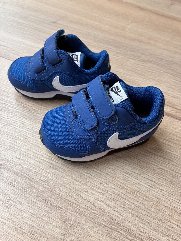 Nieuwe Nike sneakers blauw maat 19,5, Ophalen, Schoenen, Nieuw, Nike