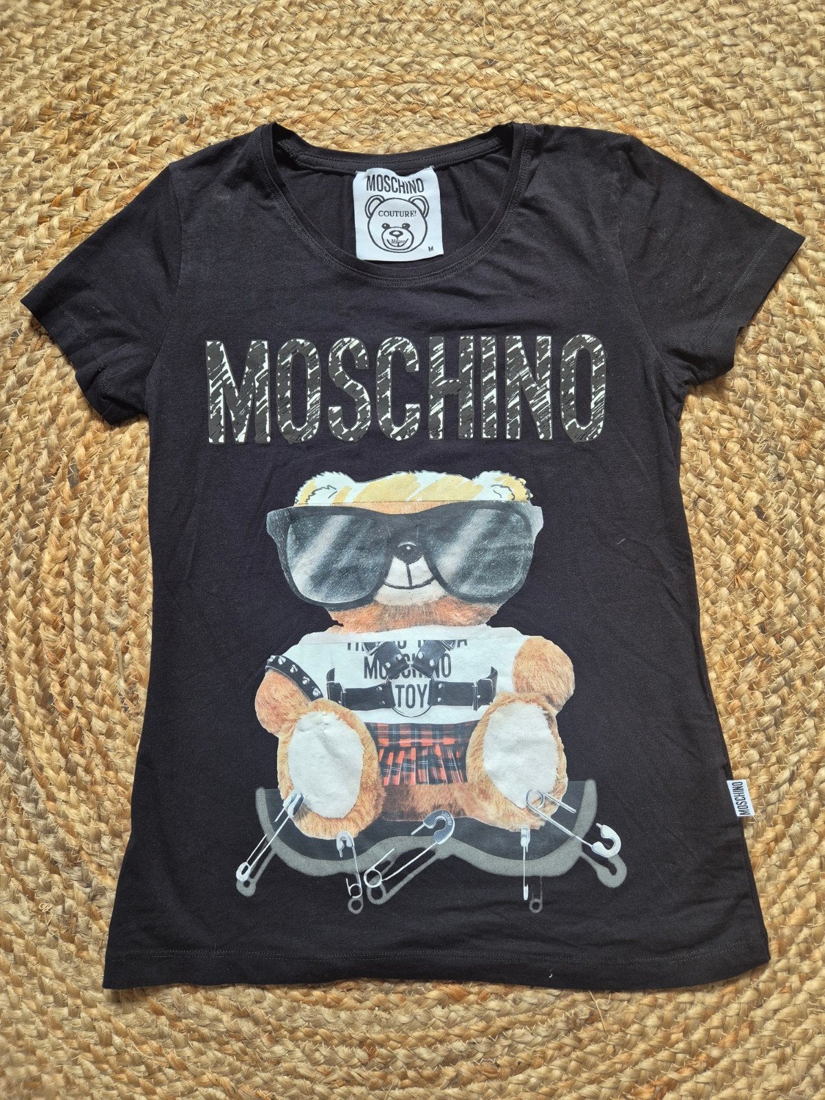 Zwart shirt Moschino zwart maat M z.g.a.n, Ophalen of Verzenden, Zo goed als nieuw, Zwart, Korte mouw