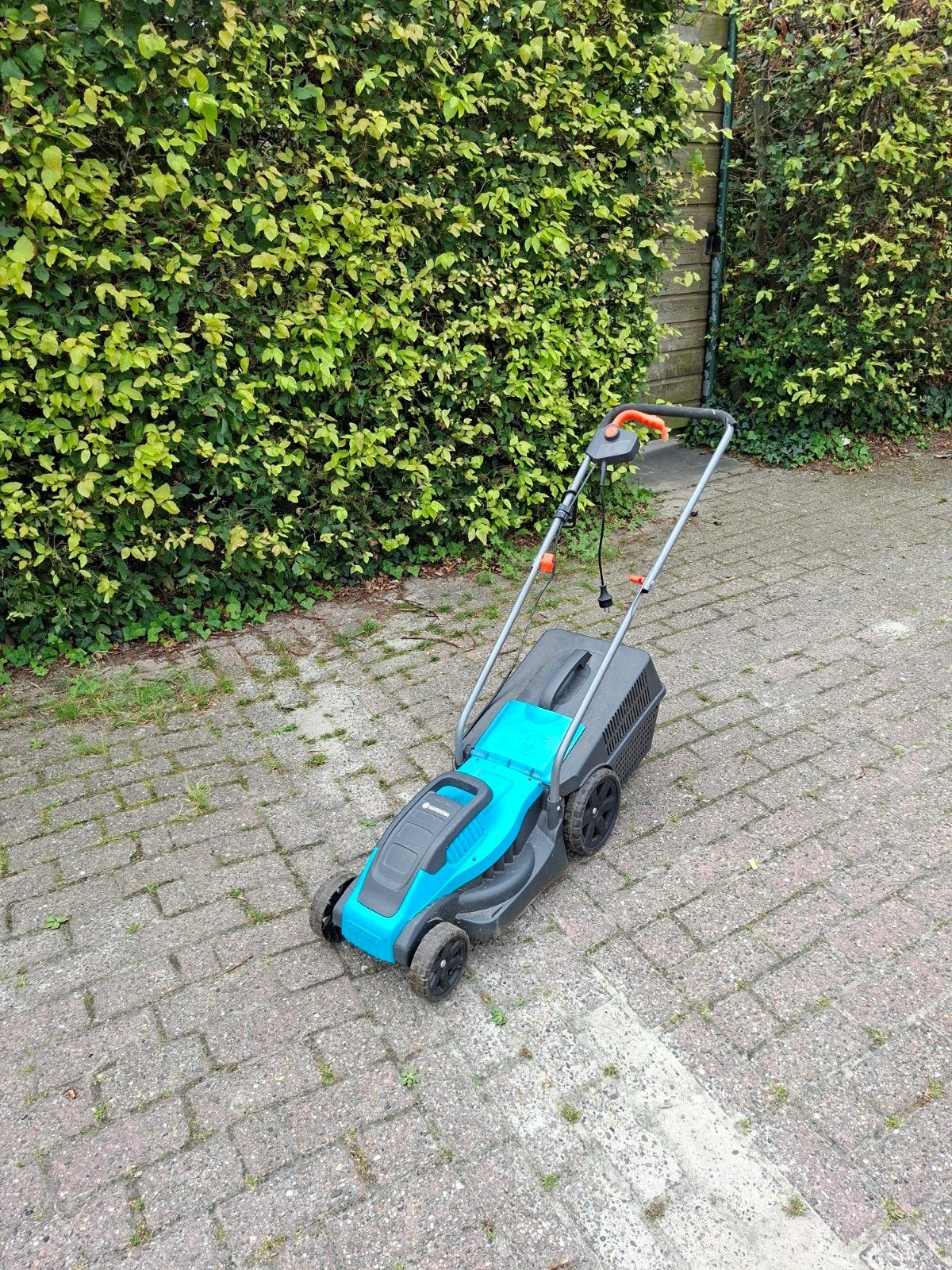 mooie grasmaaier met trimmer, Tuin en Terras, Ophalen of Verzenden
